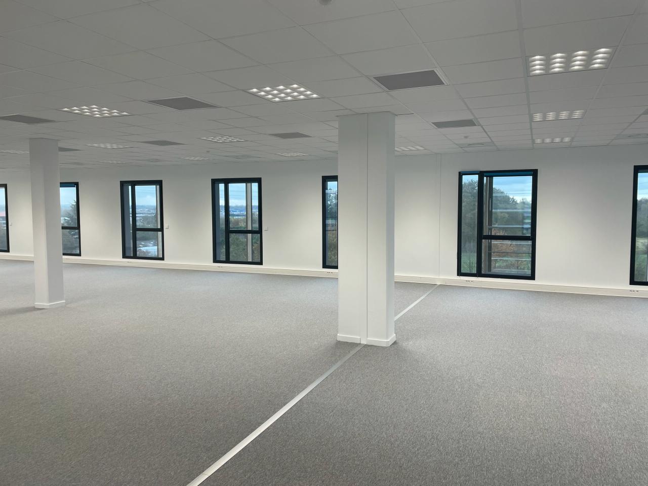 Bureau Rennes 3446m² Location bureau Rennes Ille-et-Vilaine OLBUR2113416 4